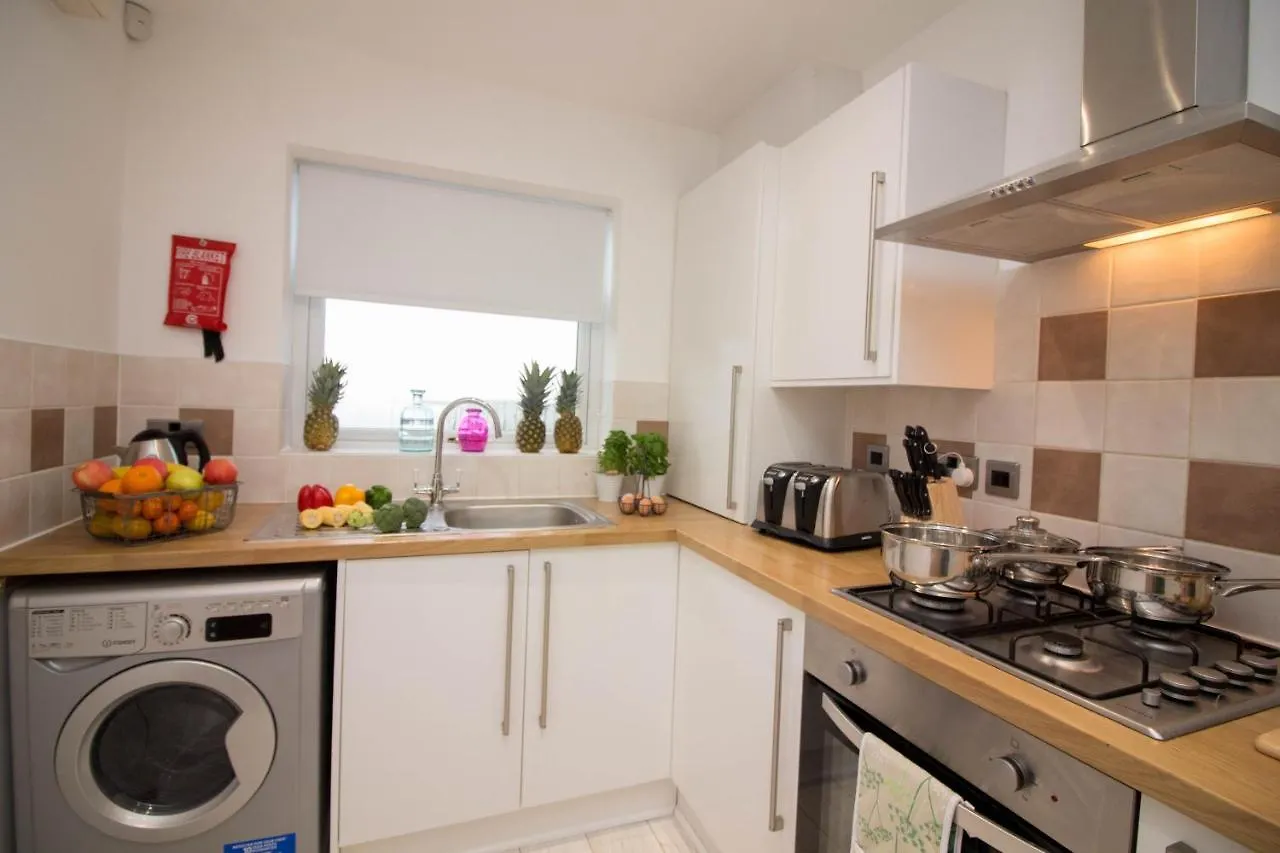 Ambler Thorn Lodge Queensbury